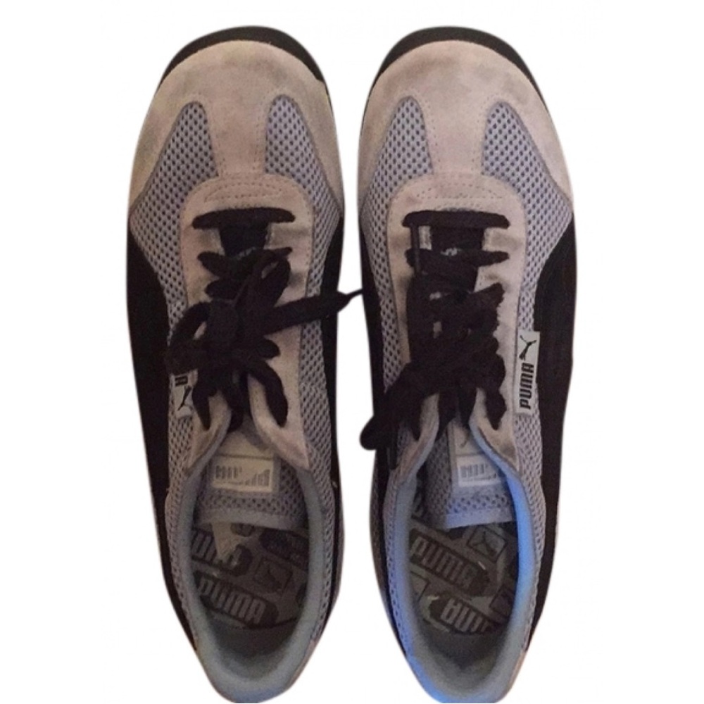 Puma women’s Blue and black Sneakers